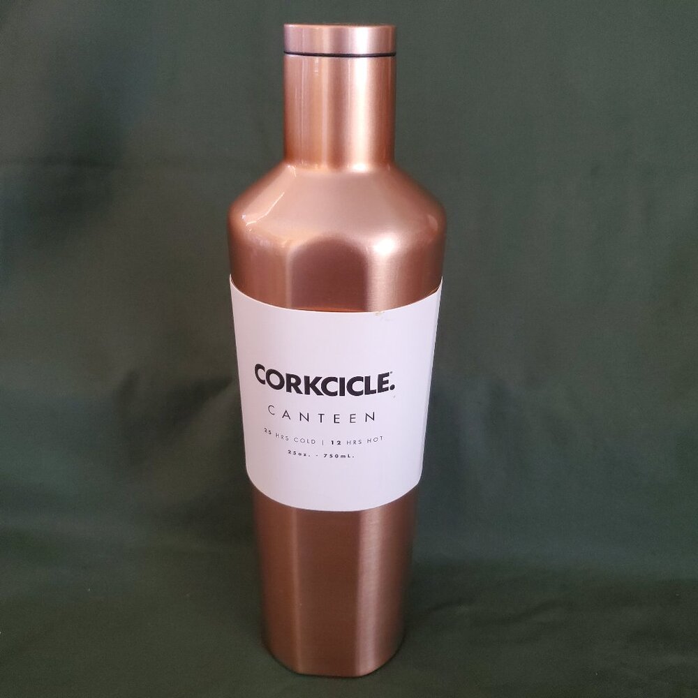 Corkcicle Canteen Water Bottle 25 Hrs COLD 12 Hrs HOT Triple Insulated 25 oz New